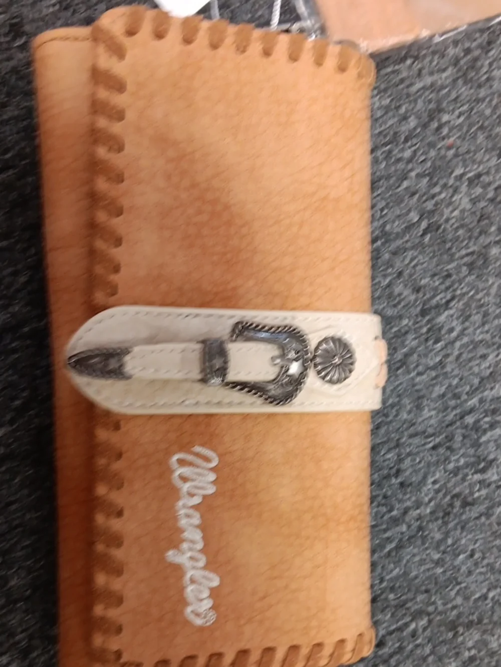 Wrangler Tan and Ivory Leather Key & Card Holder with Concho Buckle